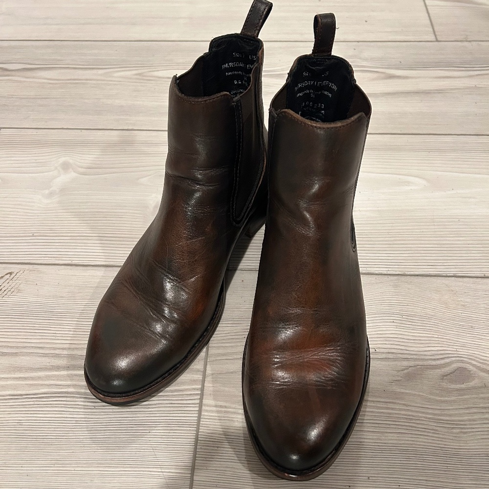 Thursday Duchess Chelsea Boots in Black Coffee - Women's Size 7 - Picture 2 of 9